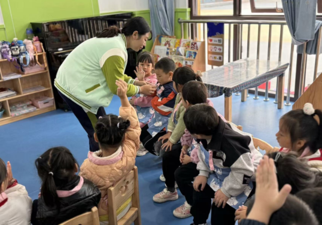 强化师资核心融通资源网络构筑高质量的幼儿运动发展新生态 强化师资核心融通资源网络构筑高质量的幼儿运动发展新生态